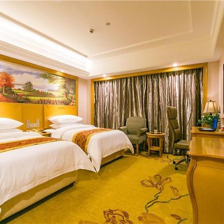 Vienna International Hotel Shanghai Pudong New International Exbition Central エクステリア 写真