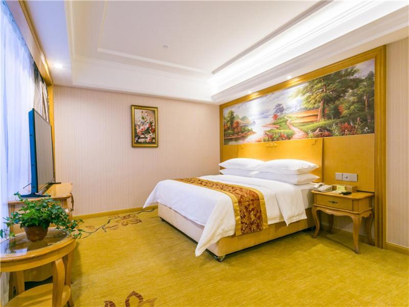 Vienna International Hotel Shanghai Pudong New International Exbition Central エクステリア 写真