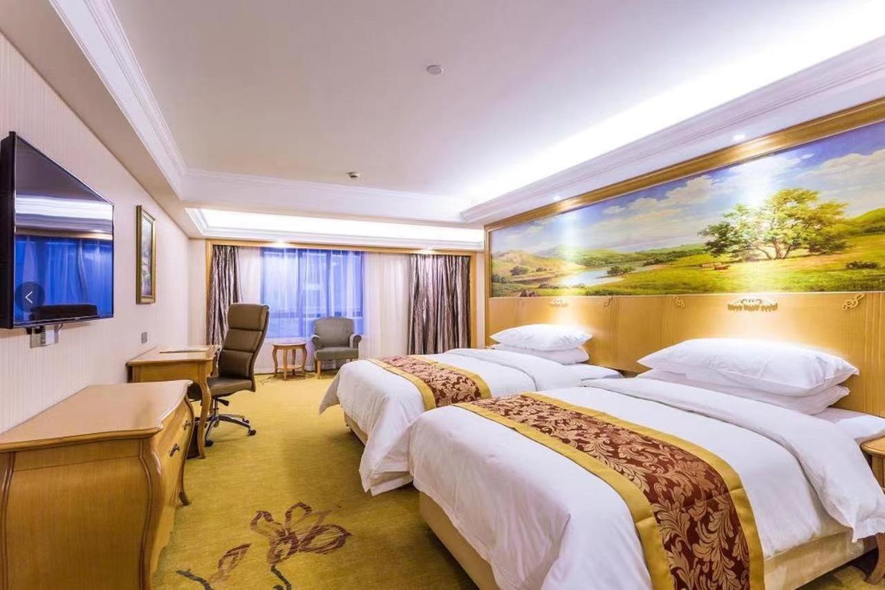 Vienna International Hotel Shanghai Pudong New International Exbition Central エクステリア 写真