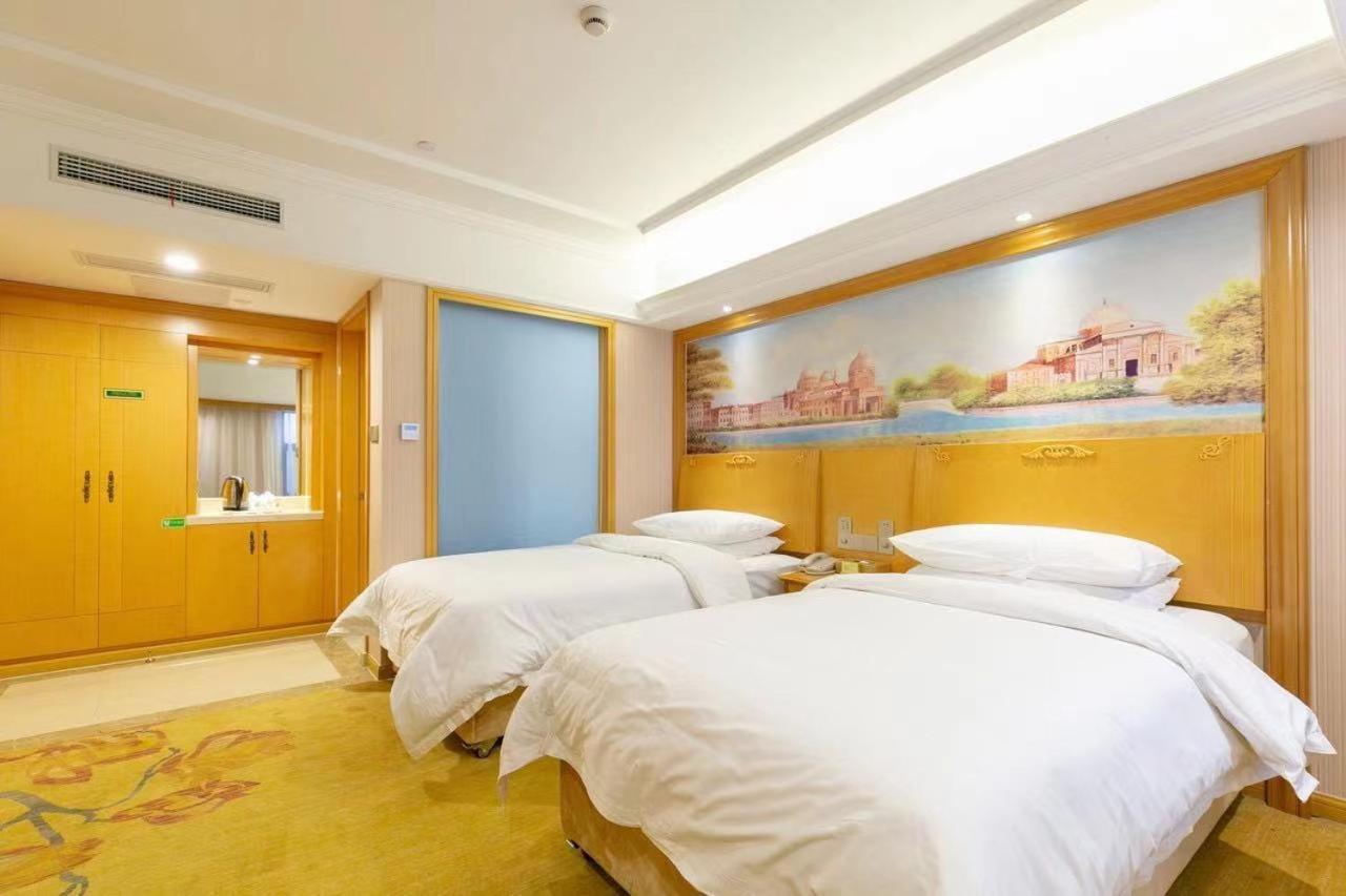 Vienna International Hotel Shanghai Pudong New International Exbition Central エクステリア 写真