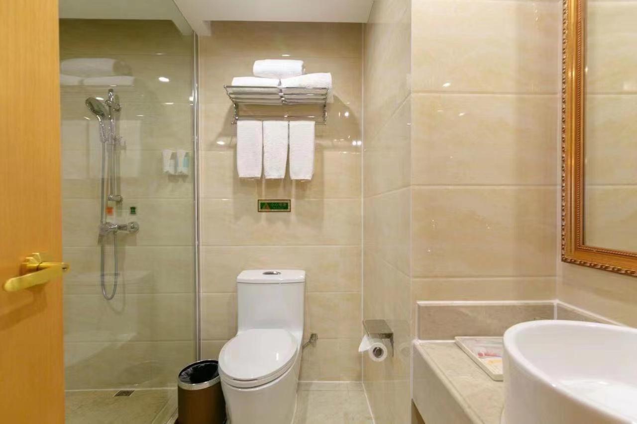 Vienna International Hotel Shanghai Pudong New International Exbition Central エクステリア 写真