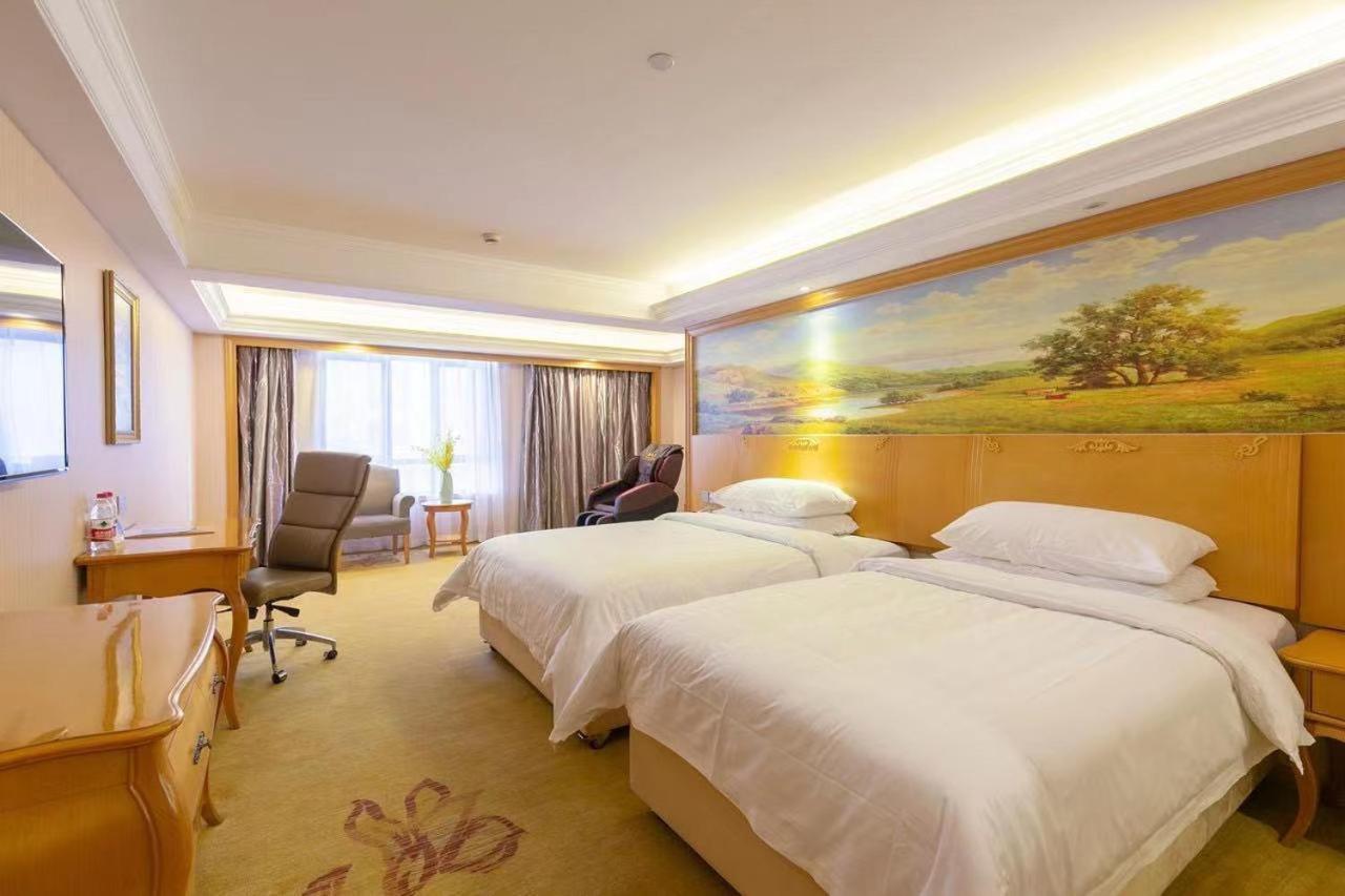 Vienna International Hotel Shanghai Pudong New International Exbition Central エクステリア 写真