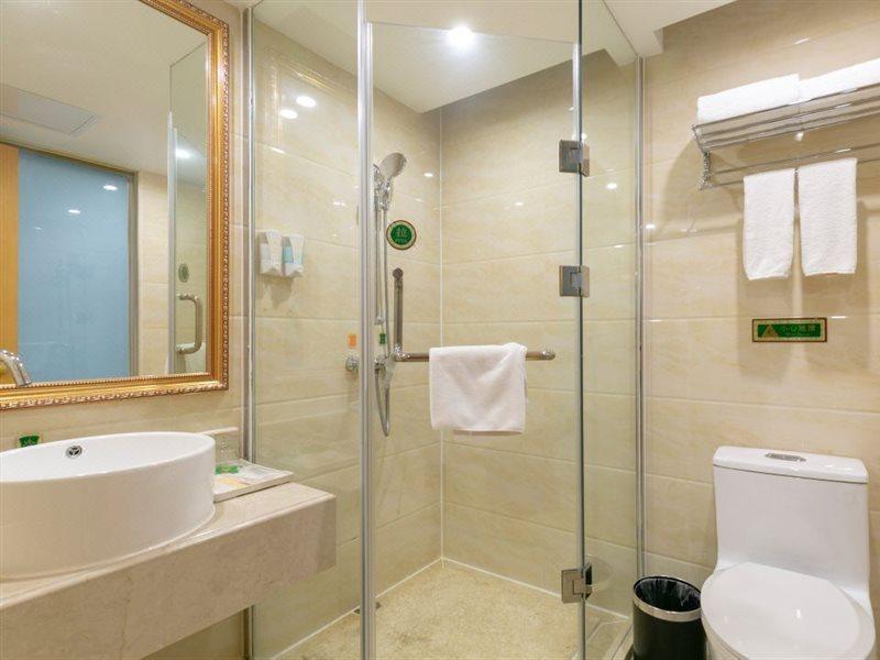 Vienna International Hotel Shanghai Pudong New International Exbition Central エクステリア 写真